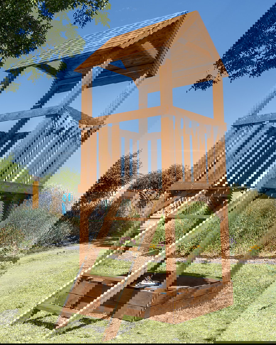 Spielturm Jesper mit Dach